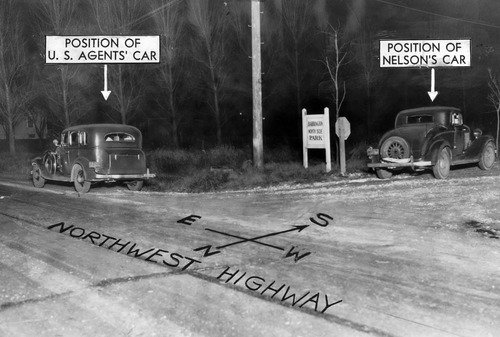 A recreation shows the positions of Nelson's and the federal agents' cars during the Battle of Barrington (Chicago Tribune)